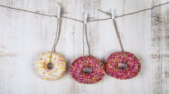 Dangling-Doughnuts